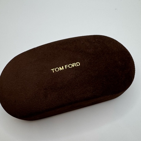 Tom Ford - sunglasses with case - Like New - never worn - 53-19-145 - Picture 10 of 15